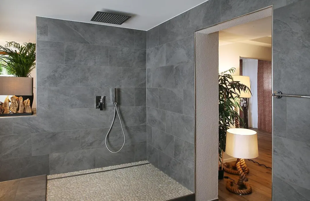 Private Spa Lux With Whirlpool And Sauna In Zurich-1